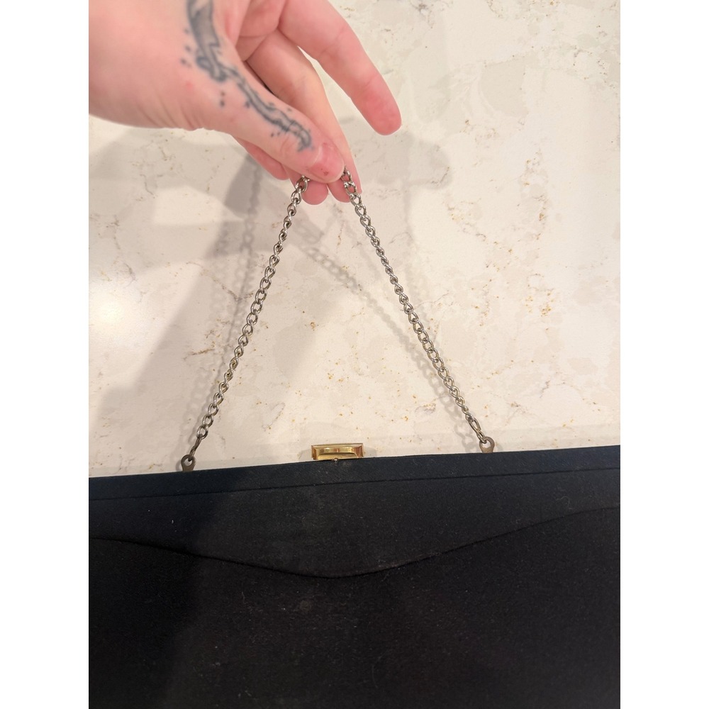 Vintage Black Fabric Clutch Handbag with Silver Chain Strap and Peach Lining - Picture 2 of 8